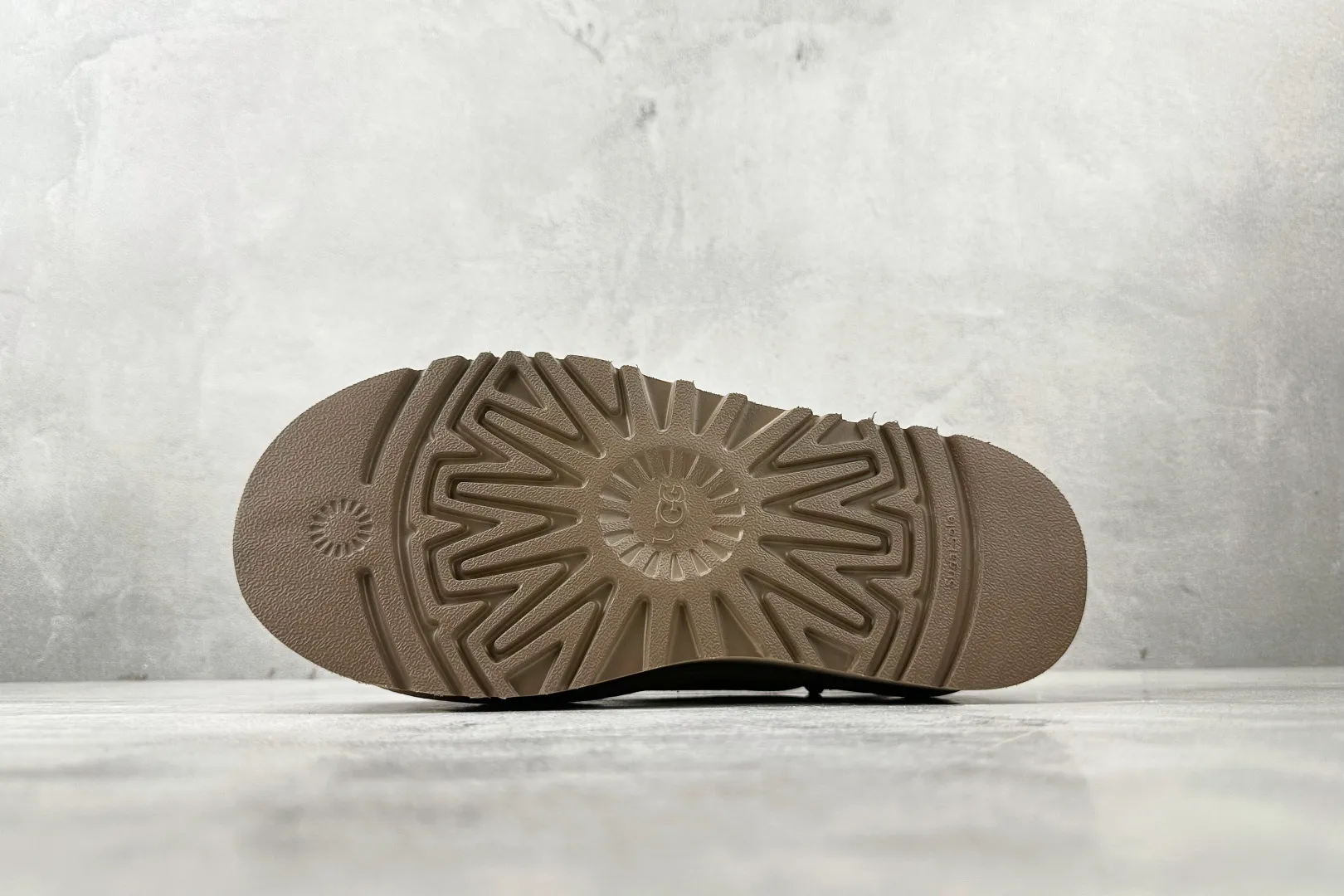 🐲💰 560 supports store UGG snow boots brown Item number: 1168170-CHR Size: 35 36 36.5 37.5 38 38.5 39 40
